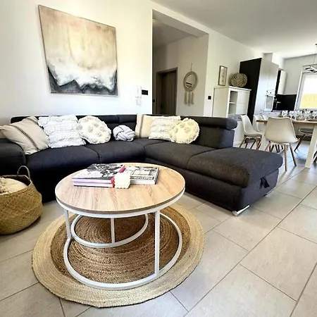 House Good Vibes Holiday home *